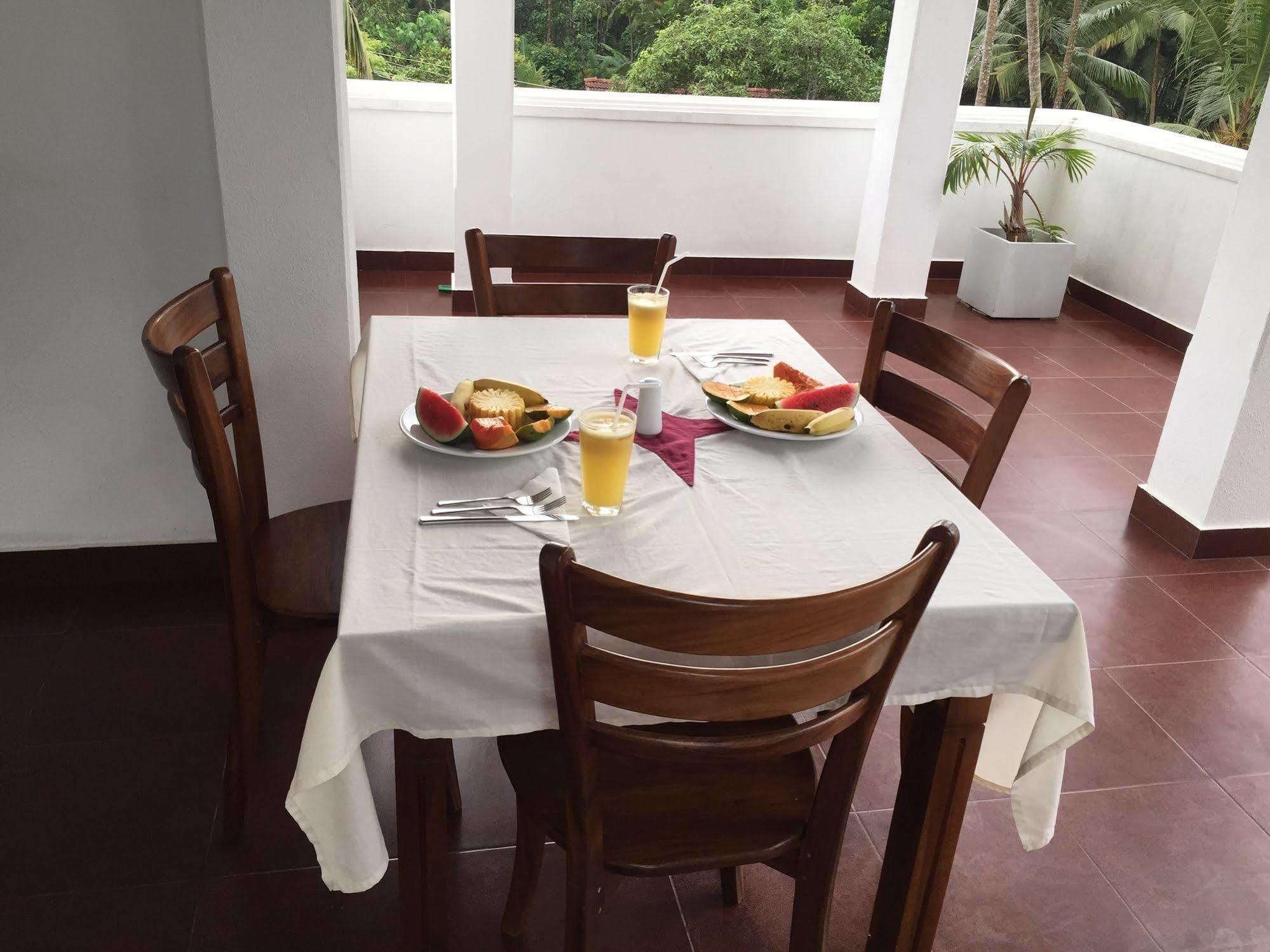 Supun Villa Bentota Buitenkant foto